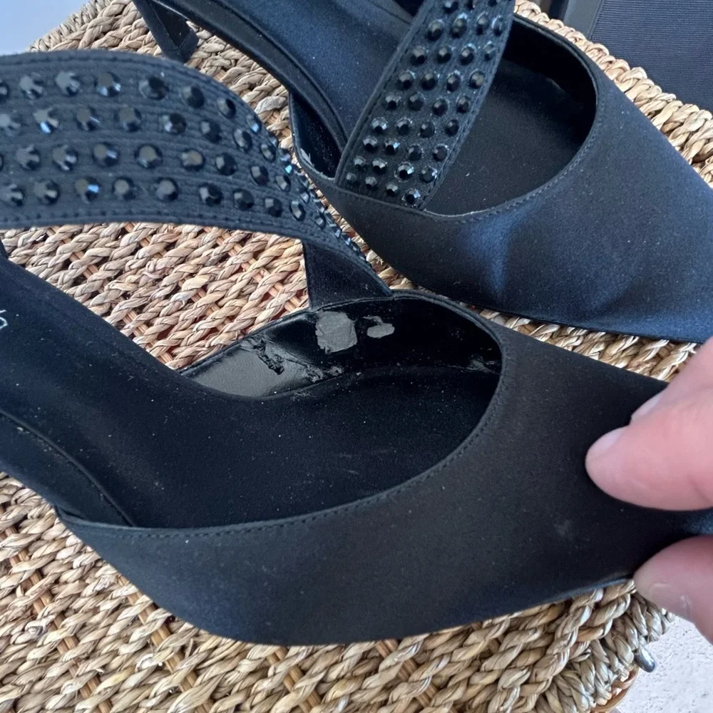 The Touch of Nina‎ Satin Rhinestone Black Heels Size 9M